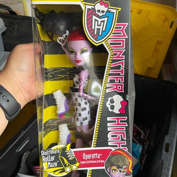 Monster High Roller Maze Operetta Doll